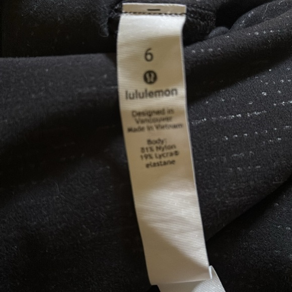 Size 6 Lululemon black 6” shorts - Picture 3 of 4